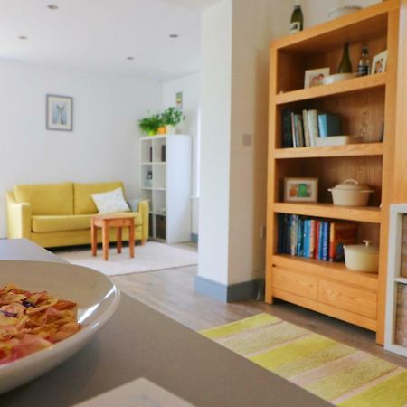Modern Holiday Home Central St Merryn Saint Merryn Exterior foto