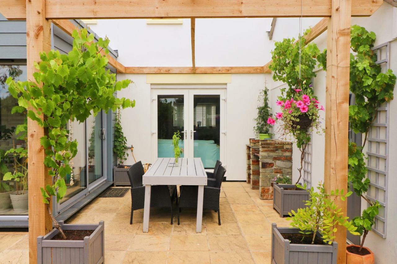 Modern Holiday Home Central St Merryn Saint Merryn Exterior foto